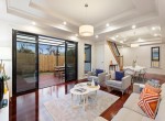 lounge dining